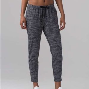 Lululemon Jet Crop
